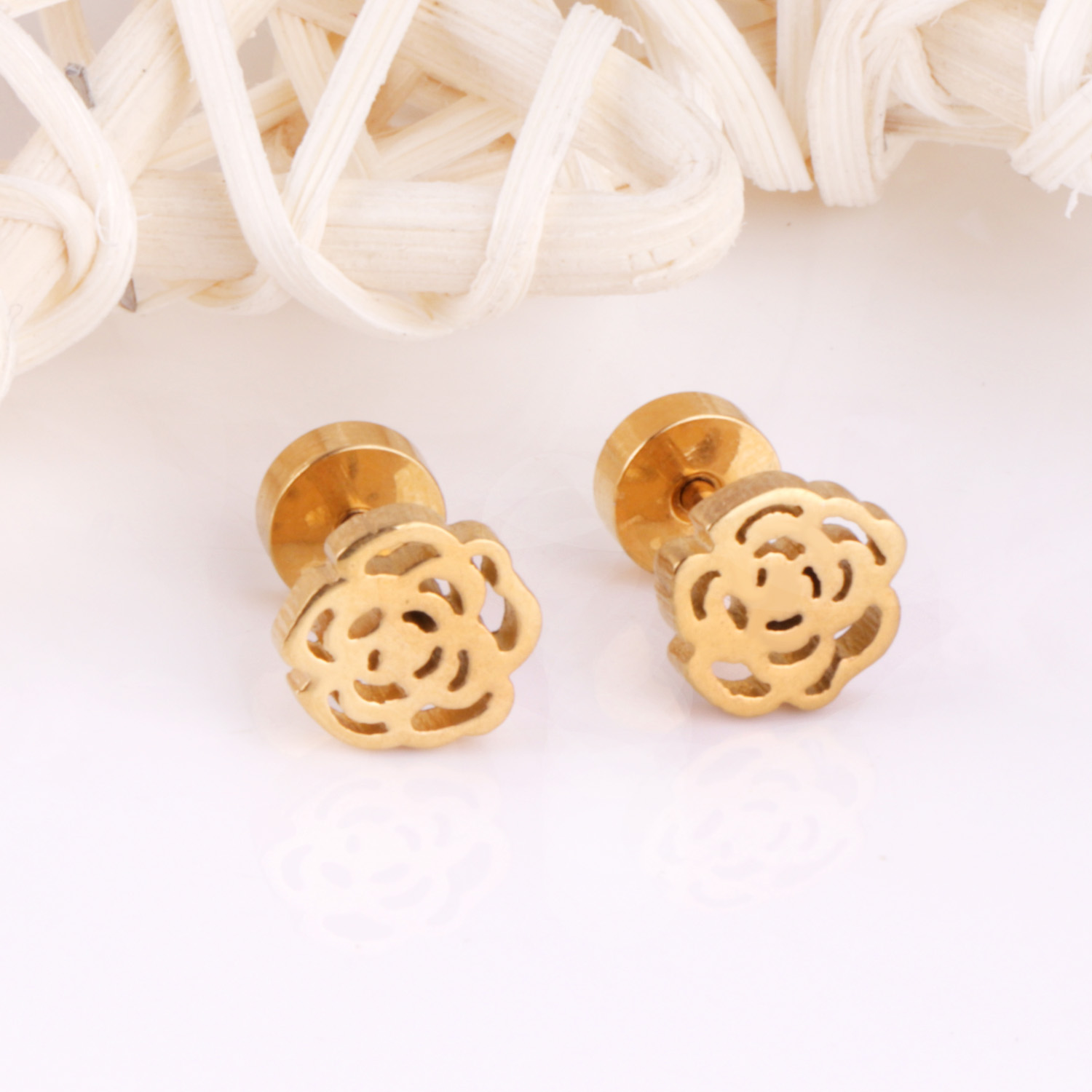 LUXUKISSKIDS 작은 귀 보석 Hexagram  - Body Jewelry Surgical Steel 리뷰 및 가격